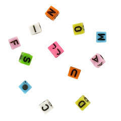 Perles acryliques Lettres carrées (7mm), assortiment 8 coloris - 40 g