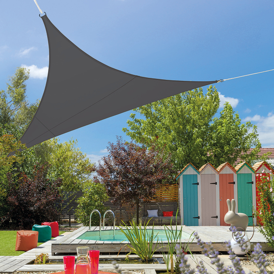 Voile d'ombrage triangulaire 3,60 m de côté extensible