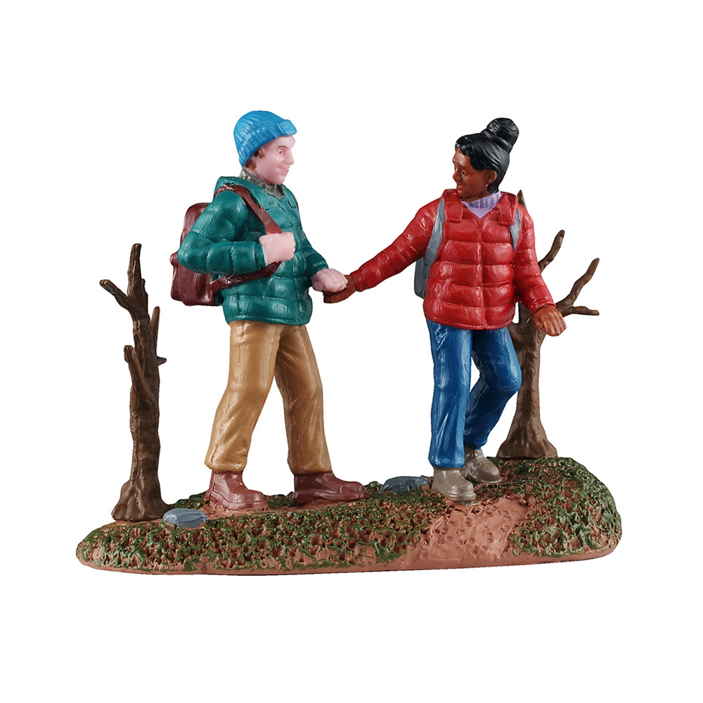 Figurine en résine, Vail village, couple en randonnée - H.7,3cm