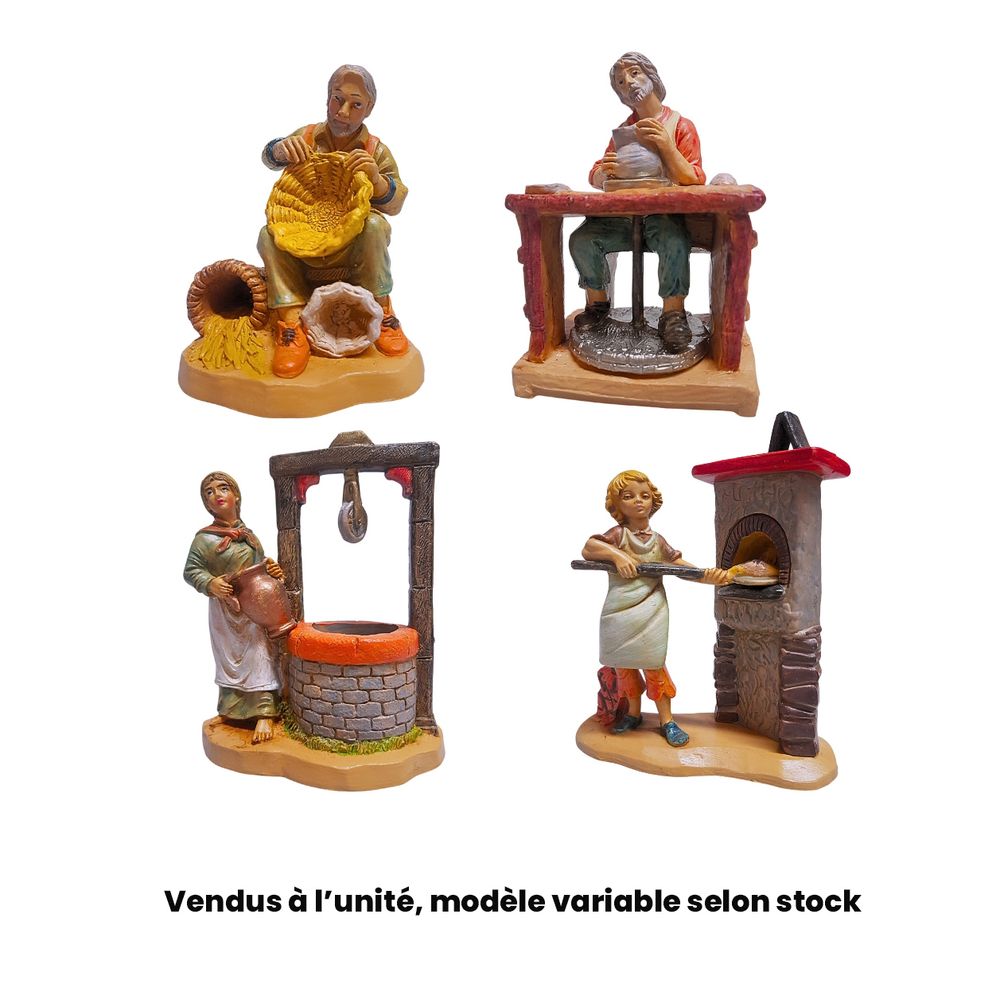 Santon pour crèche de Noël : villageois, modèles variables - H.10cm