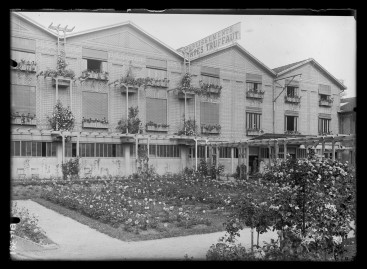 Photo historique de l’entreprise Truffaut